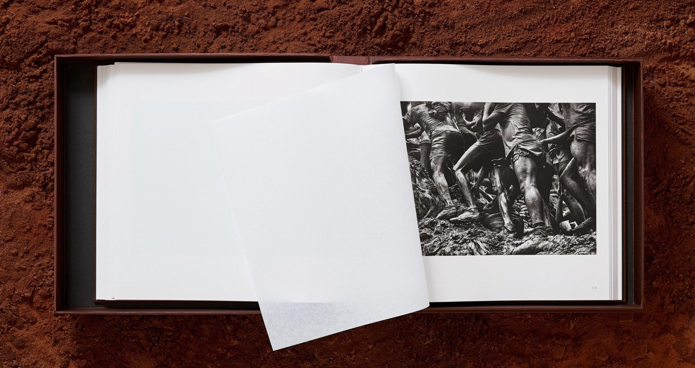 Sebastião Salgado. Gold