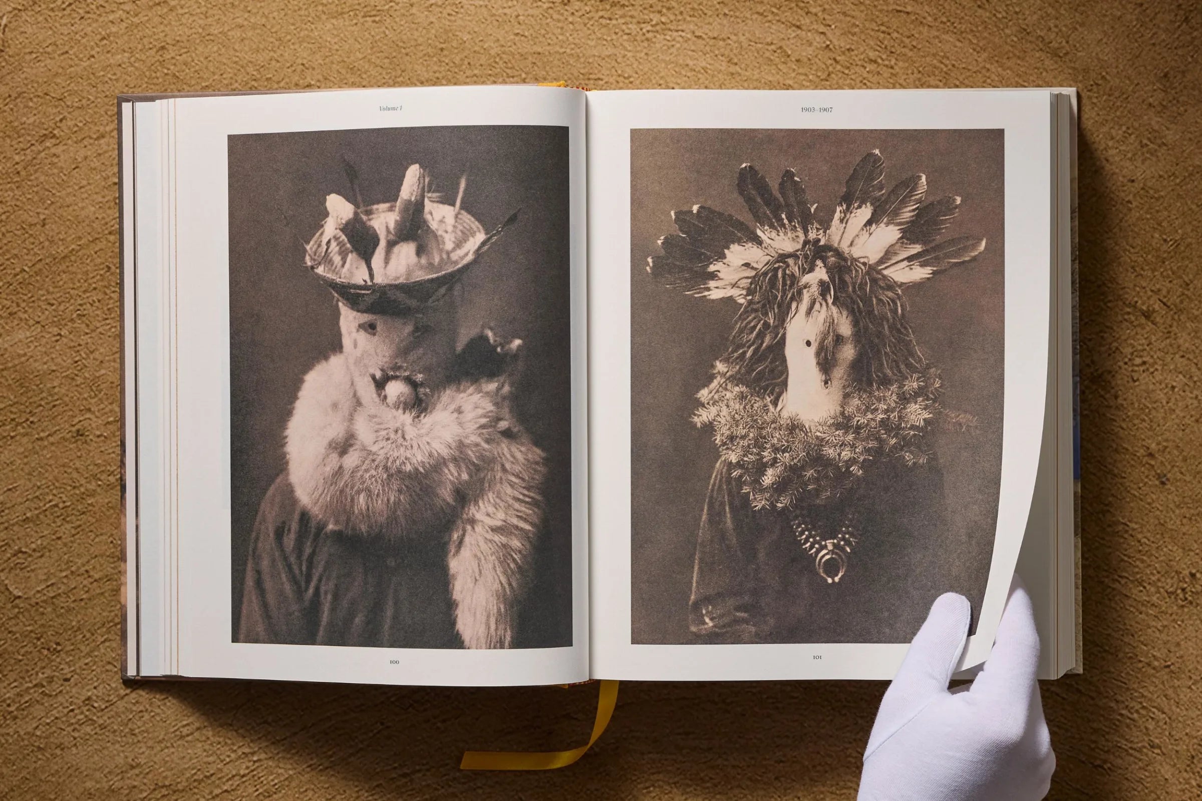 Edward S. Curtis. The North American Indian. The Complete Portfolios